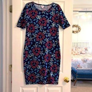 LuLaRoe Midi Dress L Stretch Bust 39” Patriotic Red White Blue, Short Sleeves